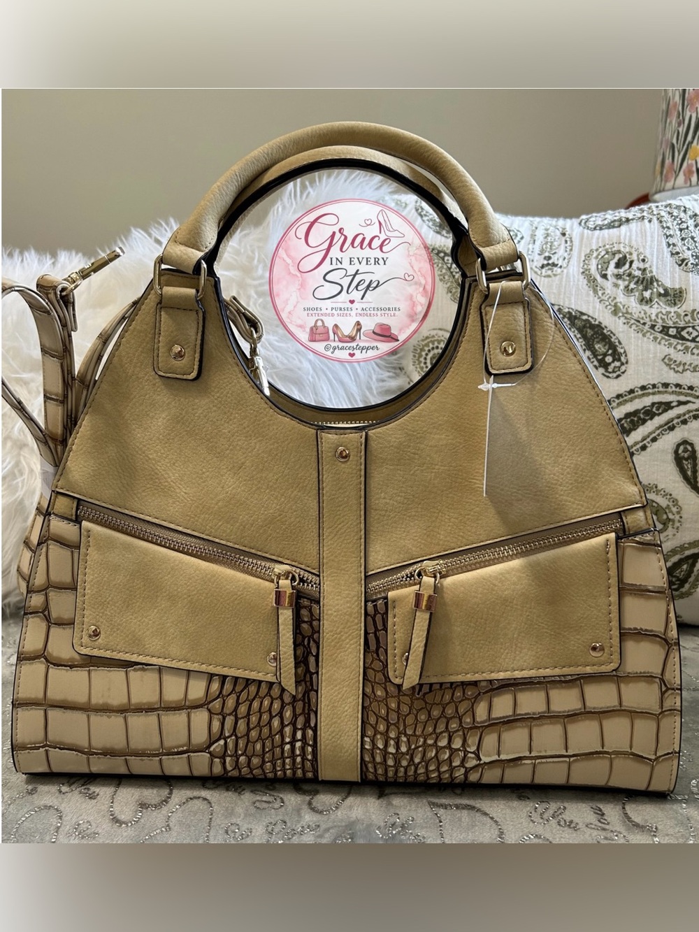 NWT Cato’s Est. 1946 LUX Leather X-Lg. Tan & Brown Croc-Gold Accent Shoulder Bag